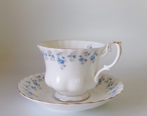Royal albert memory lane tea - royal,