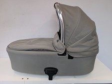 Mamas And Papas Ocarro Carrycot Sage Green Complete With Hood Apron Mattress
