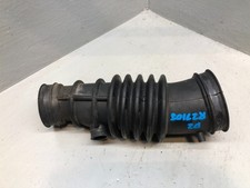 Discovery 2 Turbo To Air Box Pipe Hose TD5 Land Rover 1998 to 2004