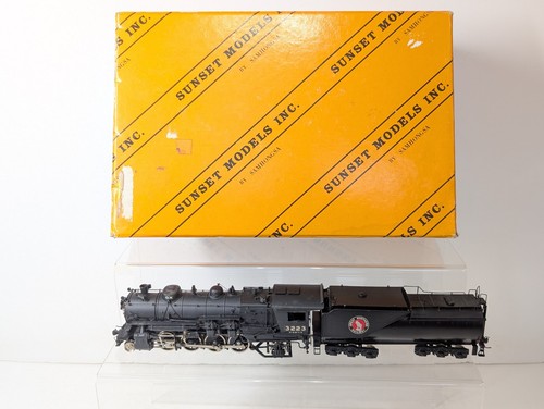 Gauge sunset models - sunset,