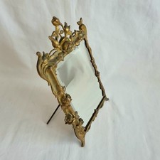 Pretty foliate brass easel
