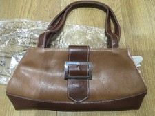 AVON TWO-TONE BROWN FAUX LEATHER HAND BAG, 3SCM X 15CM, NEW