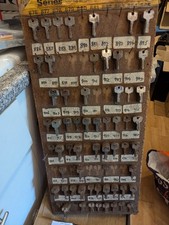 FS 876-955 Series classic car keys by various makers  vintage  old     