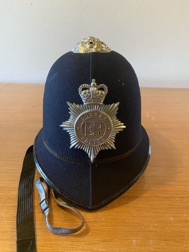 Sussex police custodian - uk,
