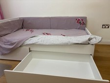 Kids bed