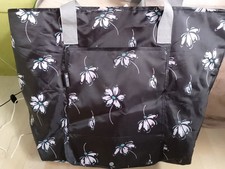 Insulated market tote bag California innovations black with white floral print