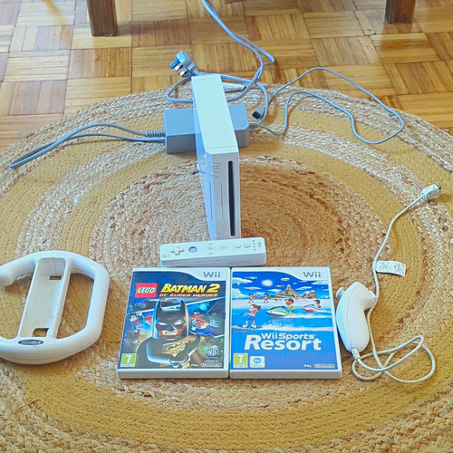 Nintendo wii white console - nintendo,