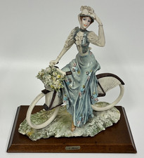 VINTAGE BELCARI FIGURINE