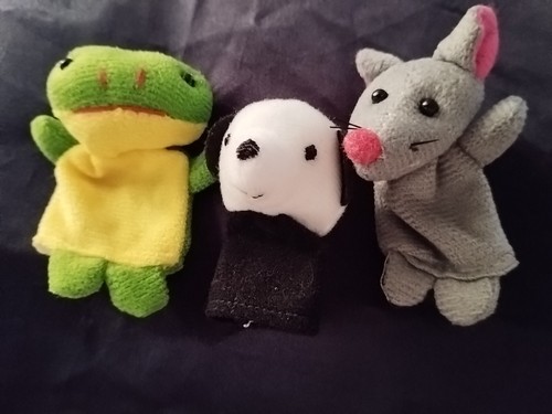 Animal finger puppets set
