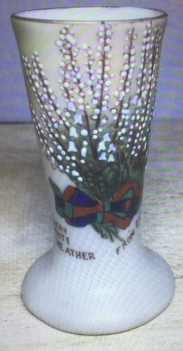 Carlton ware lucky - w,