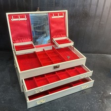 Vintage leatherette Jewelry