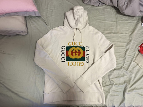 Gucci front logo - front,