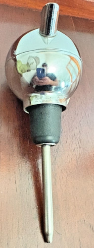 Chrome bottle pourer stopper - chrome,