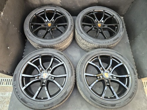 Genuine porsche cayenne - genuine,