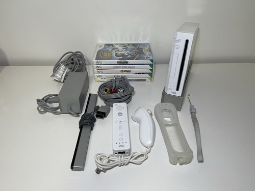 Nintendo wii console - nintendo,
