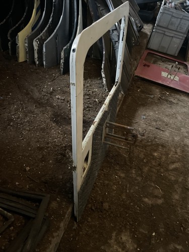 Defender rear door glass - defender,