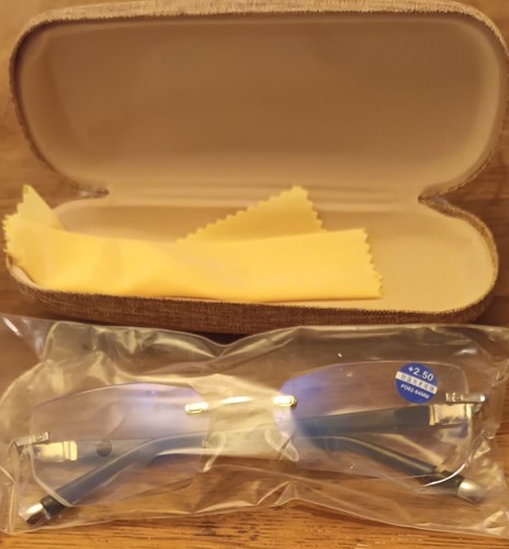 Reading glasses brand - 2.50,