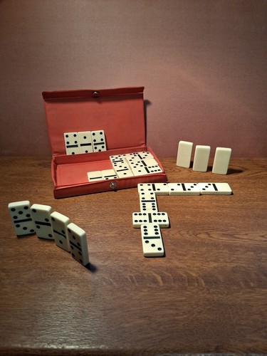 Chad valley dominoes set - set, with