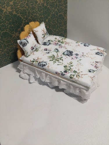 Dolls house 12th scale - dolls,