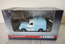 Corgi Trackside  Morris Minor