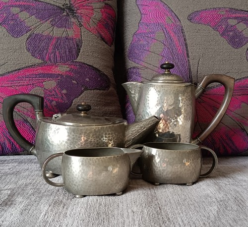 Pieces tudric pewter - 4,