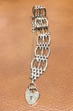 9ct Gold 5 Bar gate link bracelet with heart-shaped padlock + chain 8.5 grams