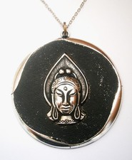 N781) Vintage Large Buddha Head Pendant chain Necklace Silver Tone Black Round