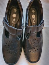 Pavers Black Flat Shoes Size 5