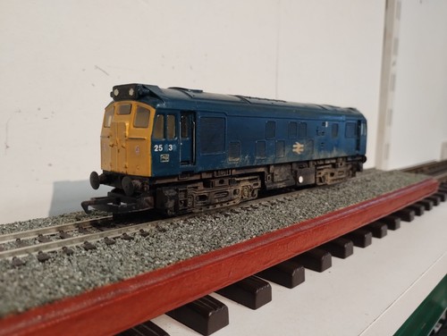 Hornby blue class 25 - blue,