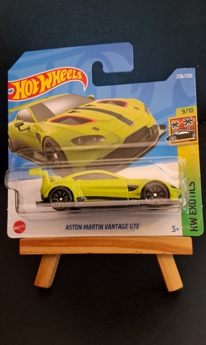 Hot wheels exotics - hot, 9/10