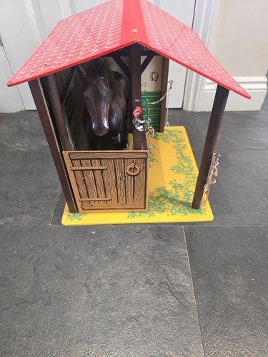 Vintage sindy horse stable and - vintage,