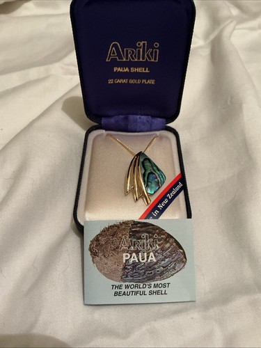 Ariki paua shell - shell, necklace