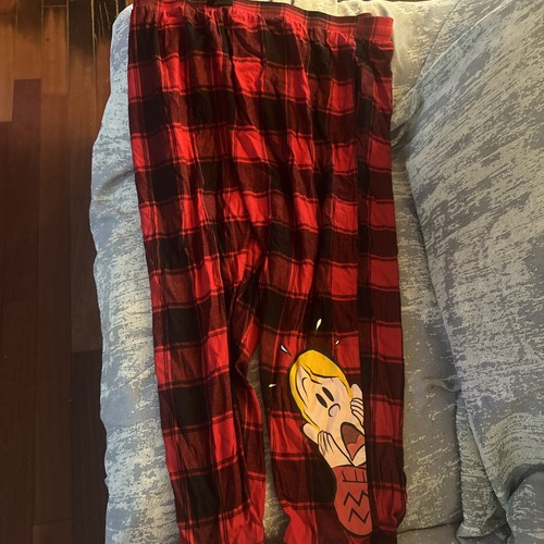 Kevin mccallister home alone - mccallister,