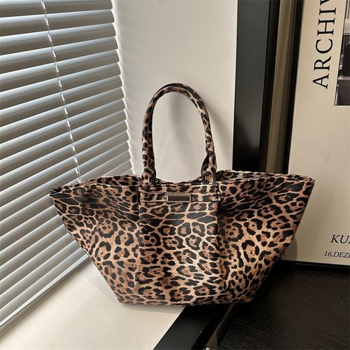 Women leopard print tote bag - leopard,