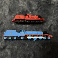 ERTL Thomas Tank Engine & Friends Train - GORDON (4) AND JAMES (5)
