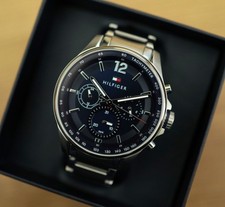 Tommy Hilfiger Navy Blue & Silver Stainless Steel Bracelet Mens Watch 1791973 