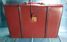 Vintage Burgundy Leather Briefcase Top Grain Gold Lock 44x32 cm