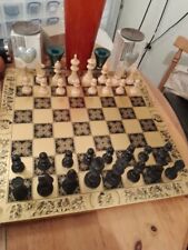 Large Set of Staunton pattern