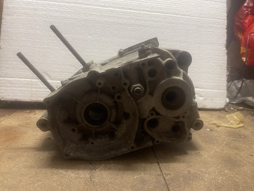 Pair crankcase halves - a,