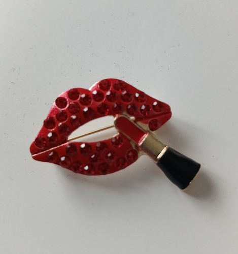Red diamante rhinestone - red,