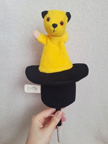 Pop sooty and - pop, up