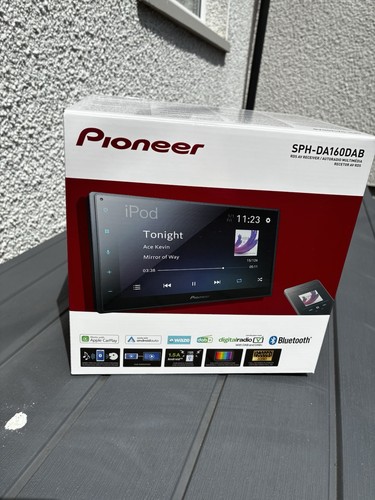 Pioneeer car stereo - pioneeer,