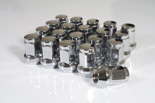 Chrome hex wheel - 20, nuts