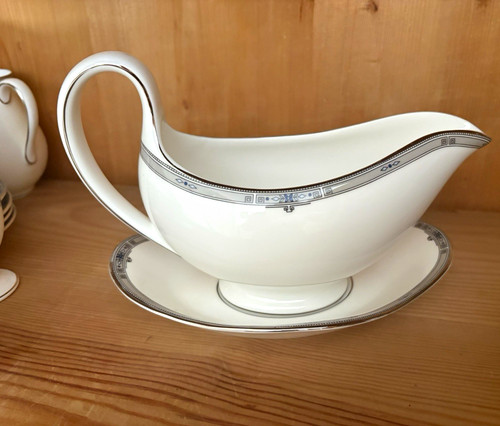 Wedgewood amherst gravy boat - wedgewood,