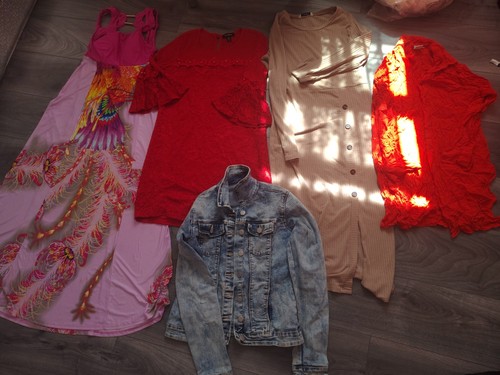 Women clothes bundle size - bundle,