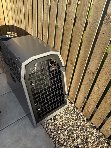 Trans dog crate - trans, k9