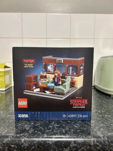 Lego stranger things 40891 - stranger,