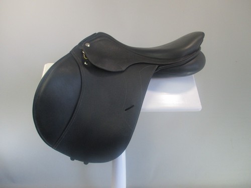 Pessoa gen jump saddle - jump,
