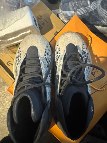 Adidas yeezy boost - adidas,