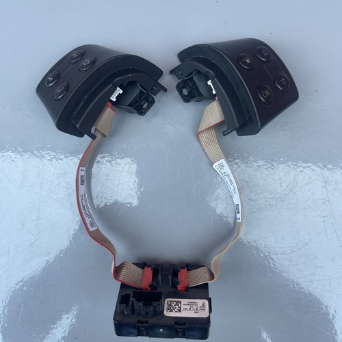Genuine golf mk5 pair - genuine,